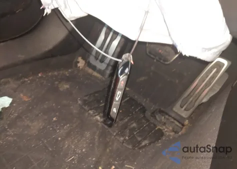 2026 BMW M5 z USA, uszkodzony, nr VIN WBS83FK0XTCV28876